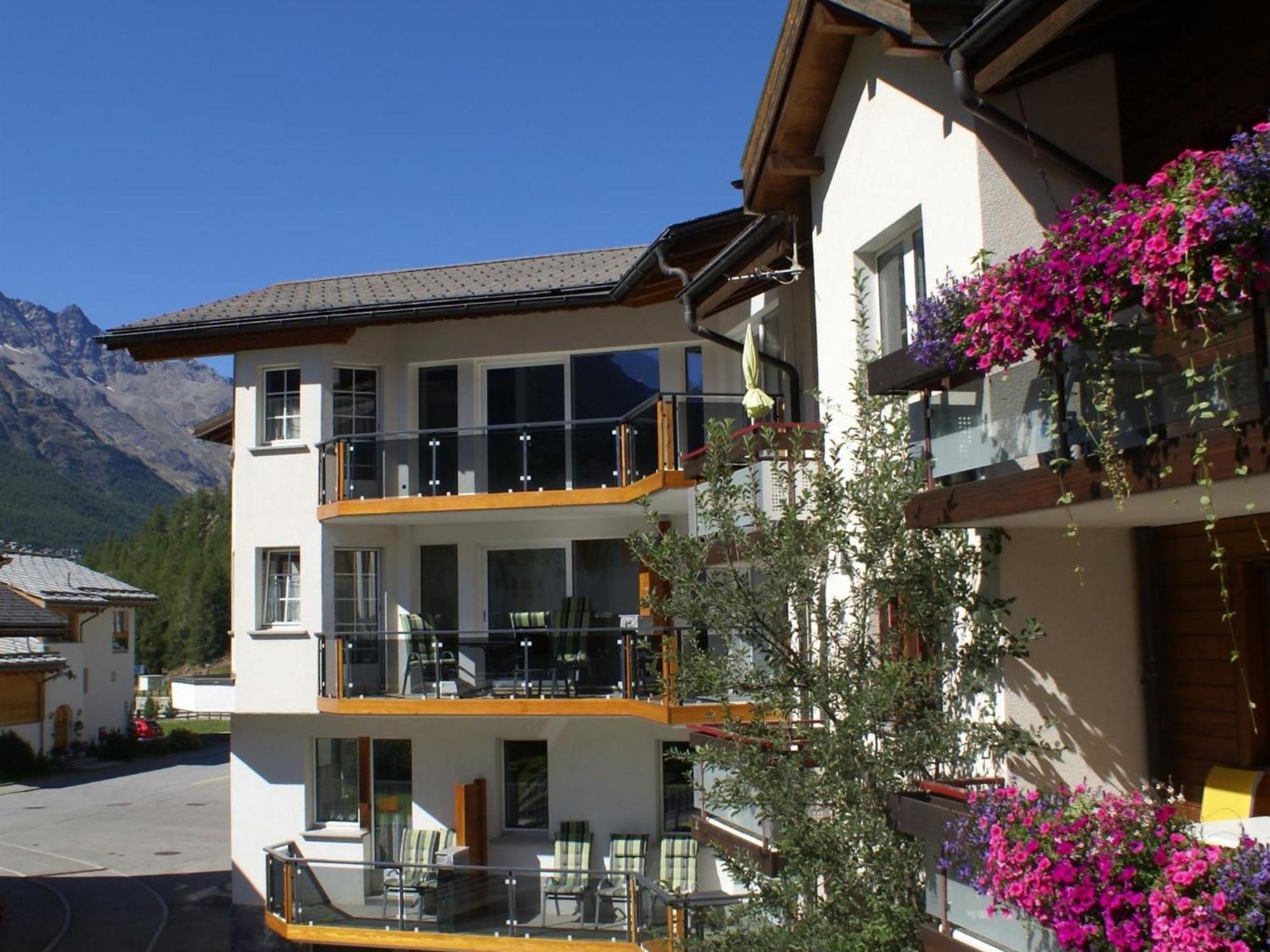 Apartment Haus Alpenrose By Interhome Saas-Almagell Exterior foto